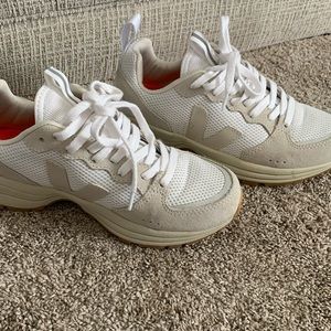 Veja sneakers! Size US 8 EUR 39